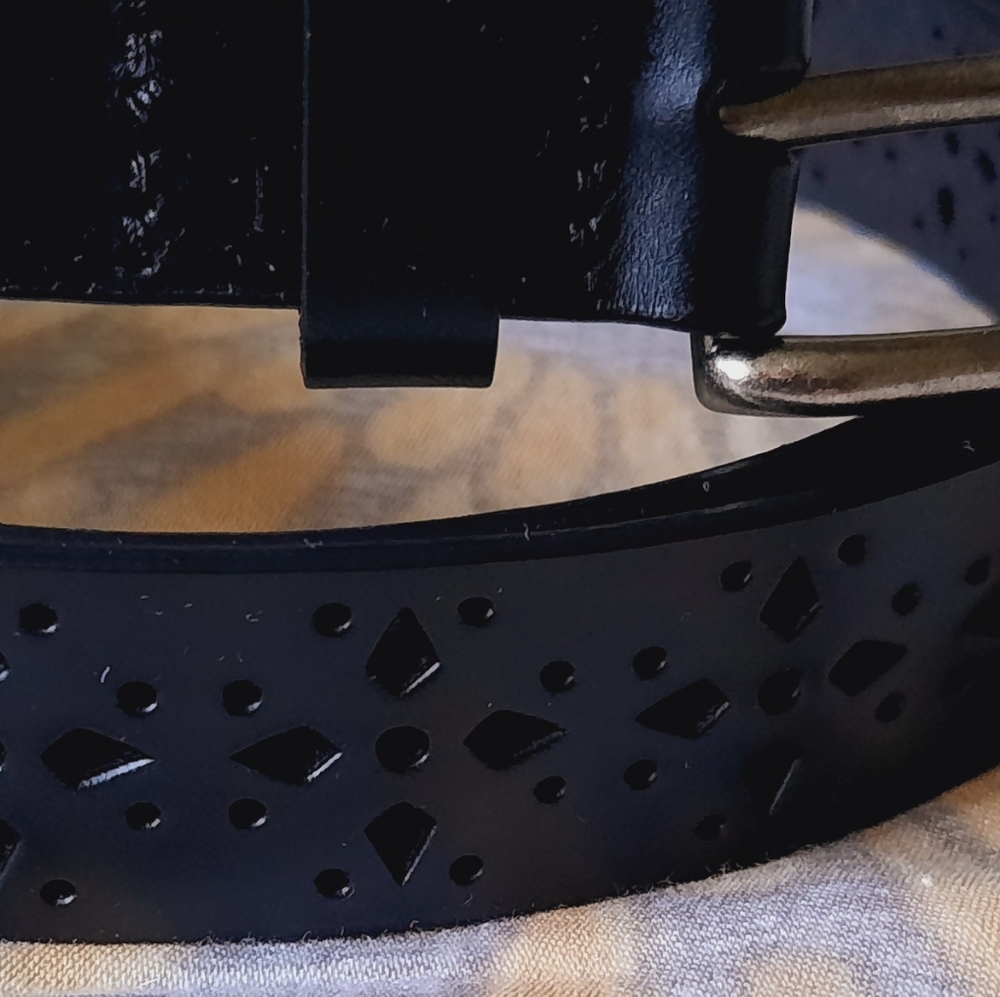Genuine leather NWT black belt size XL. - Picture 3 of 12